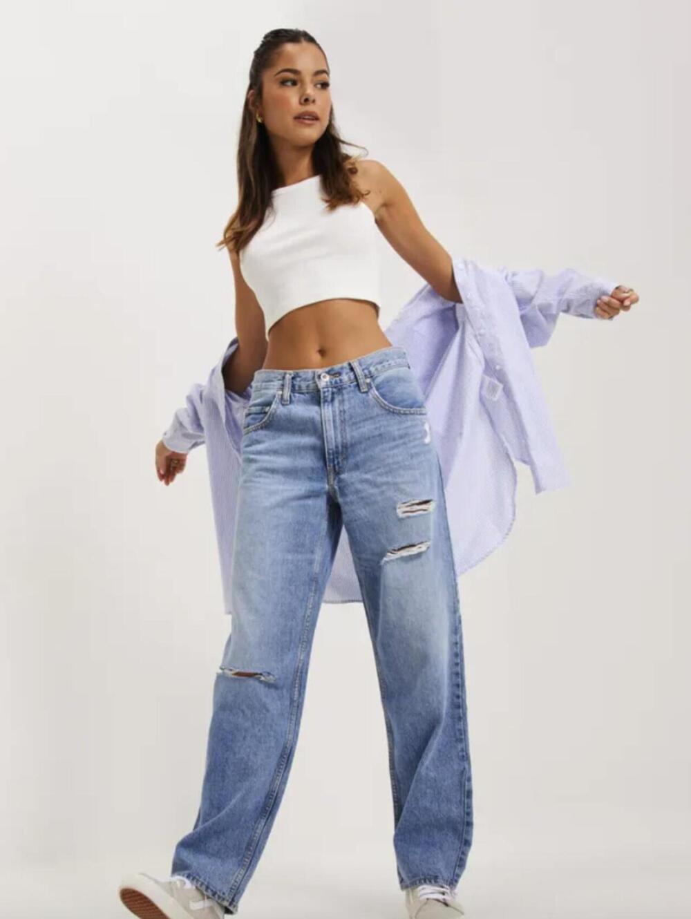 Levi's Women's SilverTab '94 Baggy Light Wash Distressed Jeans - Size - 31